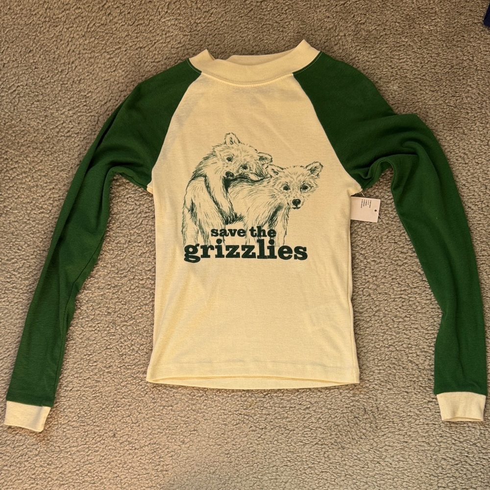 Urban Outfitters Green and Cream Long Sleeve Tee